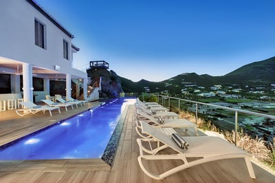 Luxury Villa Photo #6