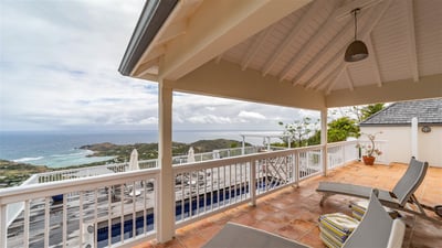 Luxury Villa Photo #3