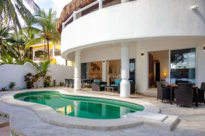 Luxury Villa Photo #14