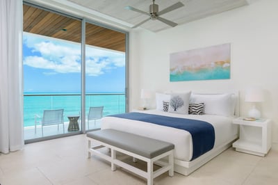 Luxury Villa Photo #26