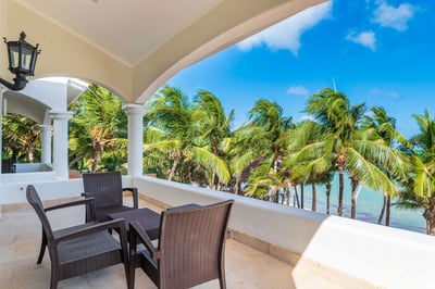 Luxury Villa Photo #43