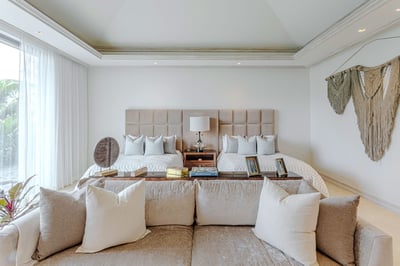 Luxury Villa Photo #40