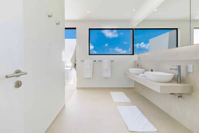 Luxury Villa Photo #36