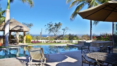Luxury Villa Photo #8