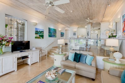 Luxury Villa Photo #6