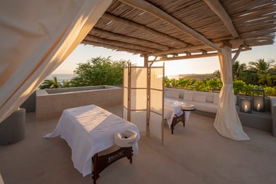 Luxury Villa Photo #12