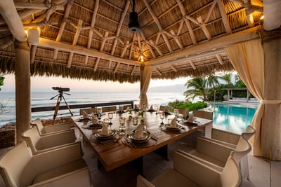 Luxury Villa Photo #18