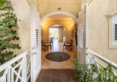 Luxury Villa Photo #3