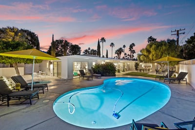 Luxury Villa Photo #3
