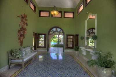 Luxury Villa Photo #42
