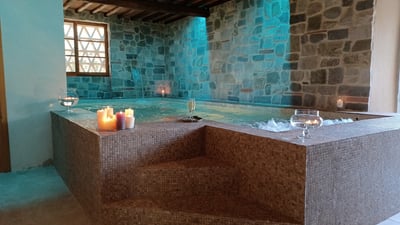 Luxury Villa Photo #16