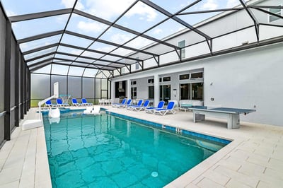 Luxury Villa Photo #5