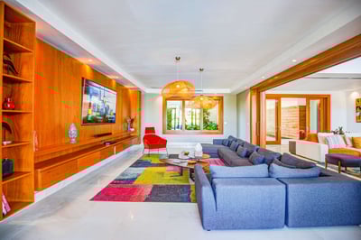 Luxury Villa Photo #9