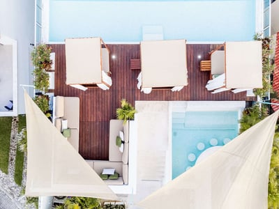 Luxury Villa Photo #37