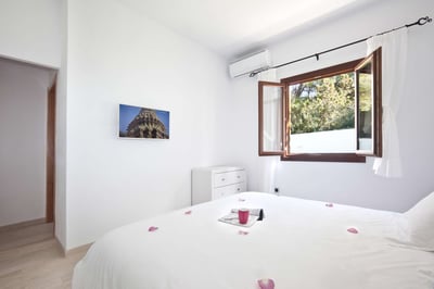 Luxury Villa Photo #29