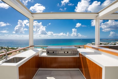 Luxury Villa Photo #12
