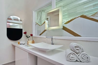 Luxury Villa Photo #28