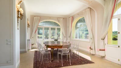 Luxury Villa Photo #32