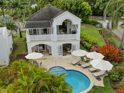 Luxury Villa Photo #3