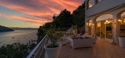 Luxury Villa Photo #5