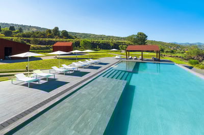 Luxury Villa Photo #8