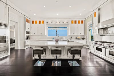 Luxury Villa Photo #19
