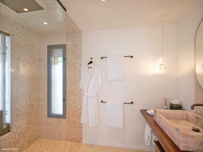 Luxury Villa Photo #54