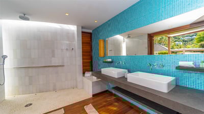Luxury Villa Photo #55