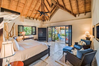 Luxury Villa Photo #62
