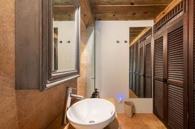 Luxury Villa Photo #51