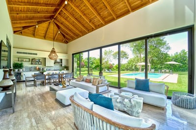 Luxury Villa Photo #10