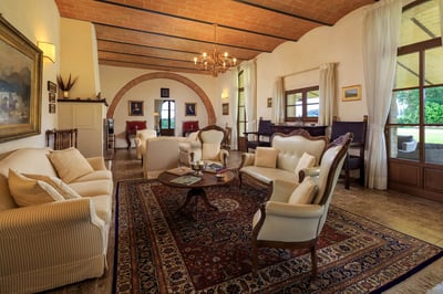 Luxury Villa Photo #10