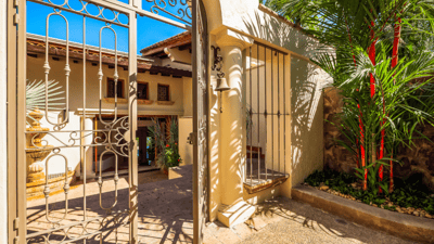 Luxury Villa Photo #24