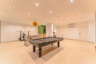 Luxury Villa Photo #21