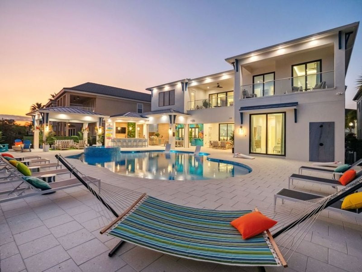 Seaside Serenity Lodge