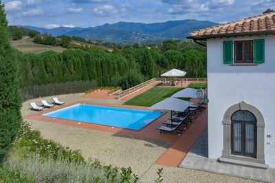 Luxury Villa Photo #7