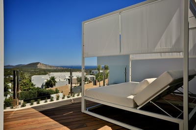 Luxury Villa Photo #12