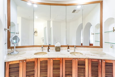 Luxury Villa Photo #13