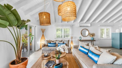Luxury Villa Photo #15
