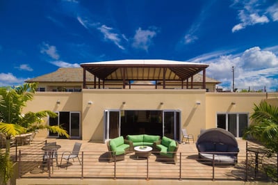 Luxury Villa Photo #6