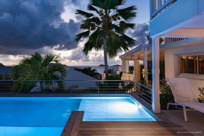 Luxury Villa Photo #4