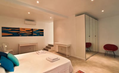Luxury Villa Photo #33