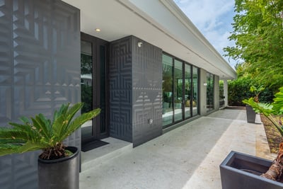 Luxury Villa Photo #8