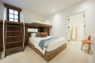 Luxury Villa Photo #25