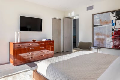 Luxury Villa Photo #30