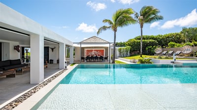 Pool 1 & Terrace