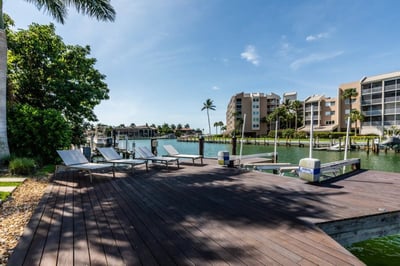 Luxury Villa Photo #6