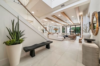 Luxury Villa Photo #21