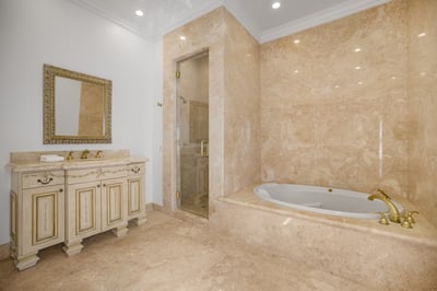 Luxury Villa Photo #48