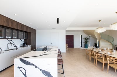 Luxury Villa Photo #14